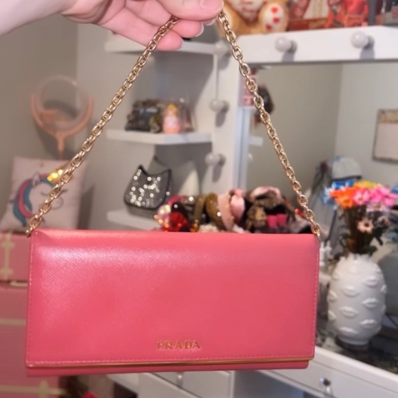 AUTHENTIC - Vintage Prada chain wallet - Picture 2 of 16
